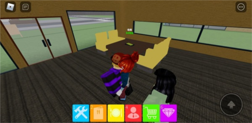 罗布乐思后室狂奔